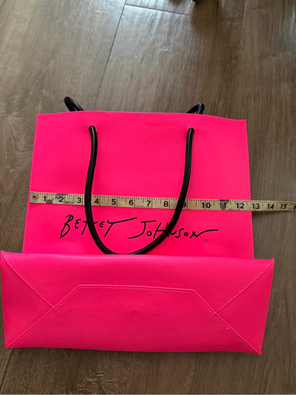 Betsey Johnson NWT  Pink Tote Bag with Black Handles - Picture 4 of 5